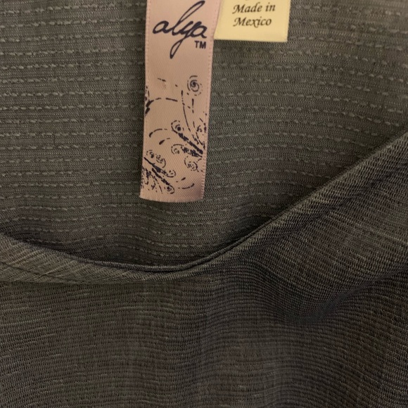 Alya top - Picture 2 of 2